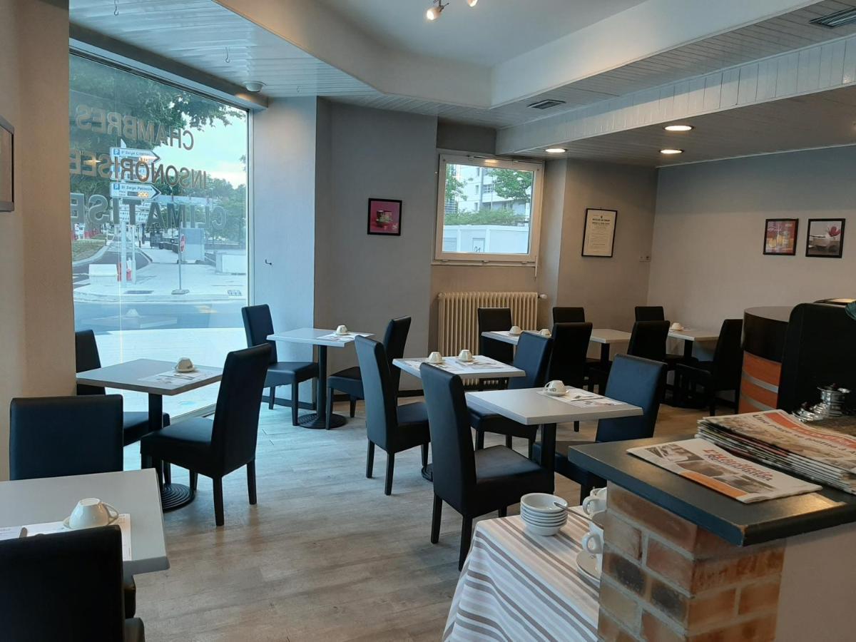 Le Royalty Hotel Angers Bagian luar foto